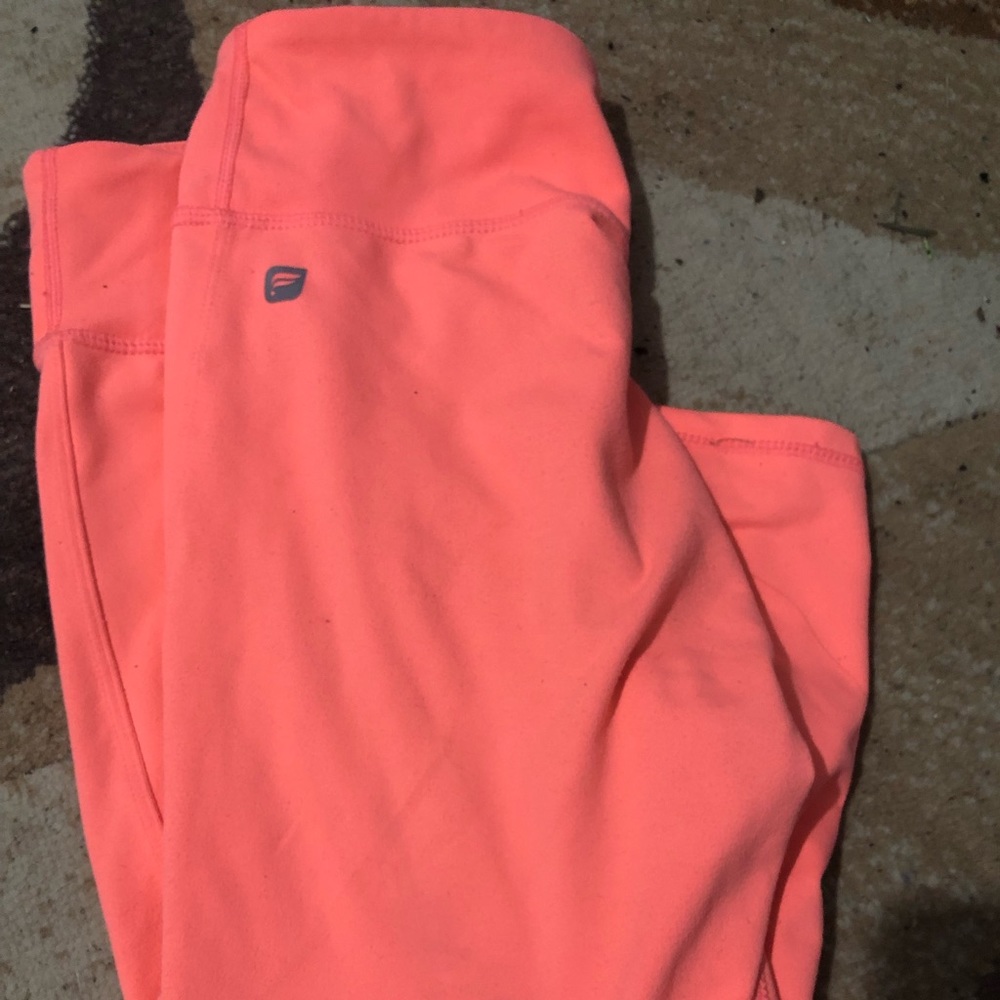 Fabletics cropped leggings